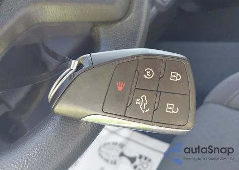 2025 Chevrolet Silverado 1500 4Wd Short Bed Custom z USA, uszkodzony, nr VIN 1GCPKBEK3SZ180524